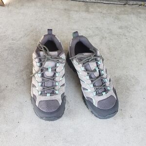 Merrell Women's Gray and Light Green Athletic Shoes